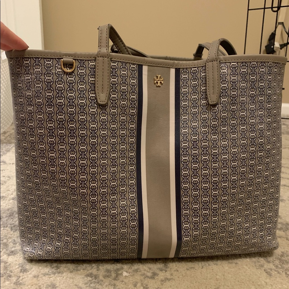 Tory Burch link large tote